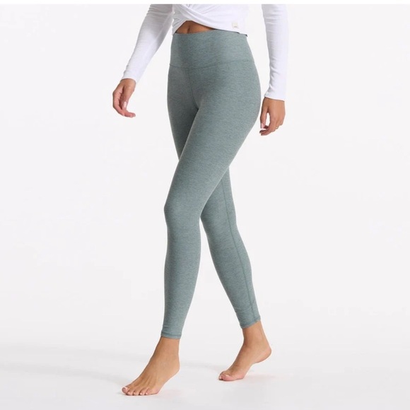 NWOT Vuori Pink Clean Elevation Legging - Picture 2 of 7